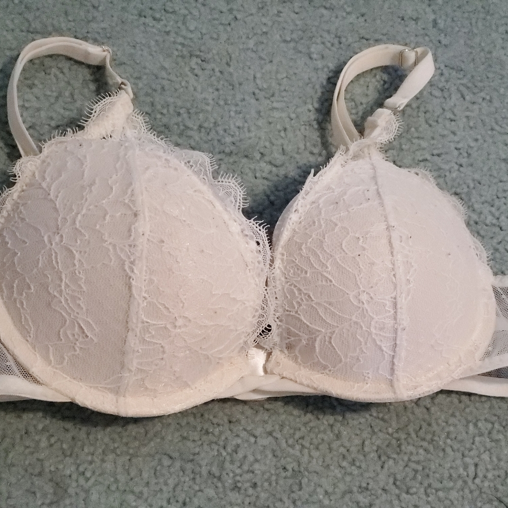 White Lacey bra